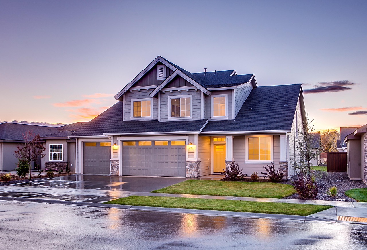 house-1867187_1280 automatic garage door installation in a suburbs home